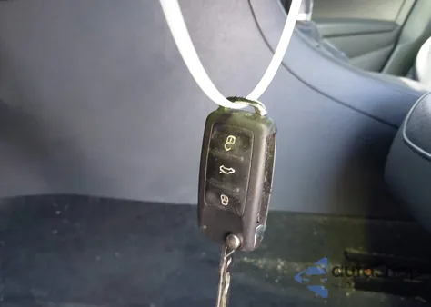 2012 Volkswagen Passat 2.5L Se из США, поврежденный, VIN 1VWBP7A35CC083513